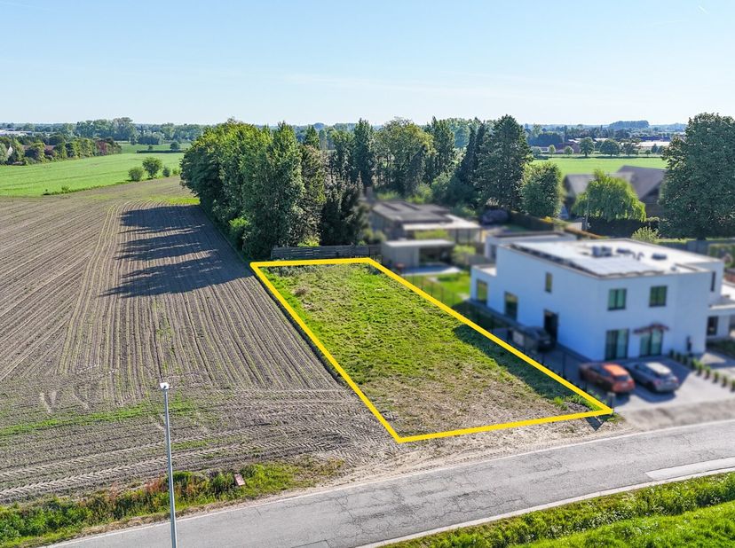 Terrain à vendre
                    à 8460 Roksem