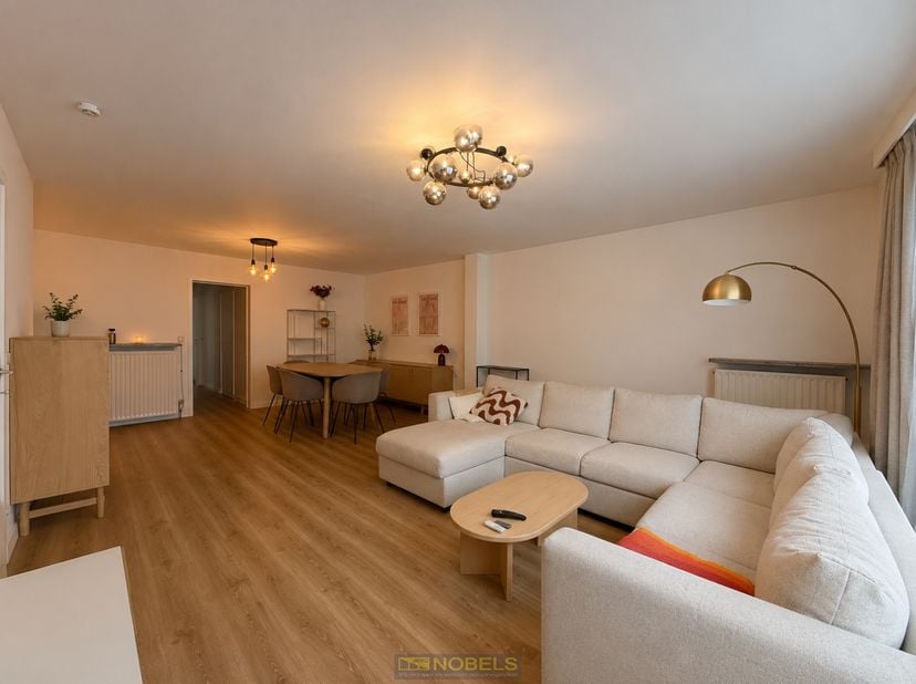 Dit&amp;nbsp;INSTAPKLARE APPARTEMENT is gelegen in een AANGENAME RESIDENTIE, gelegen in Ename, een deelgemeente van Oudenaarde. Dankzij de UITSTEKENDE LIG