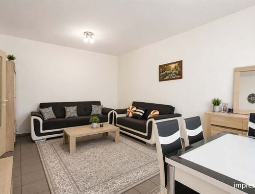                                        Gelijkvloers app. te koop in Wilrijk, € 275.000
