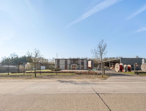                                         Bedrijfsgebouw te koop in Bree, € 1.385.000
