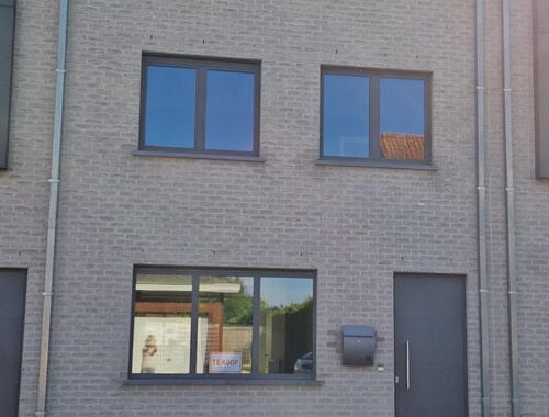                                         Rijwoning te koop in Westrozebeke, € 325.000
