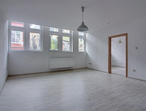                                         Appartement à louer à Tournai, € 590
