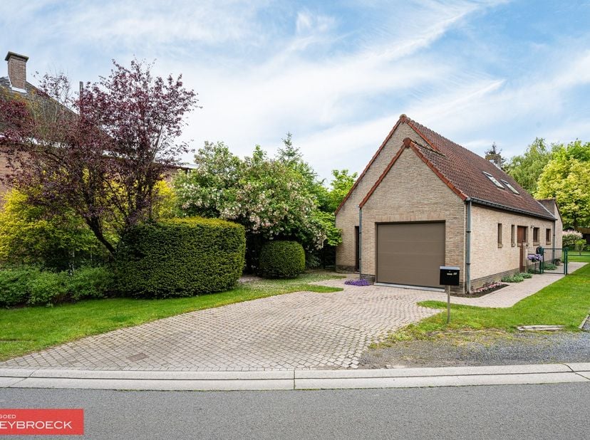 Maison à vendre à Eeckhoutstraat 45,
                    9890 Semmerzake