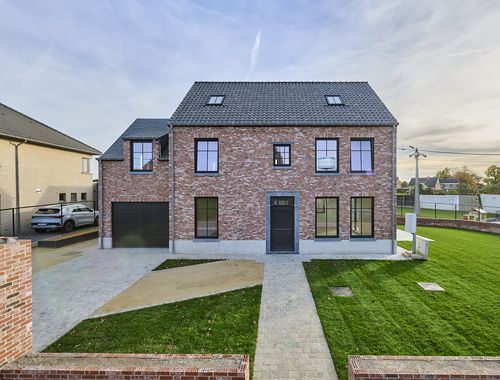                                         Pastorijwoning te koop in Hasselt, € 590.000
