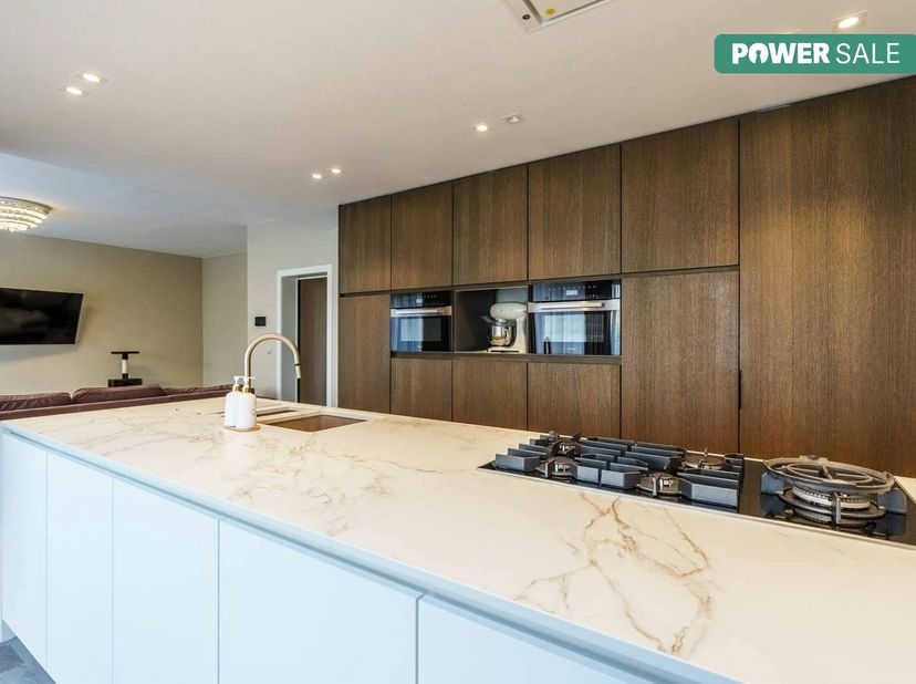 Huis te koop in ,
                    8800 Roeselare