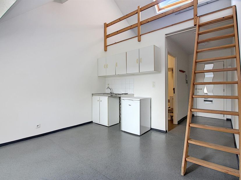 Kot-Kamer te huur
                    in 7500 Tournai