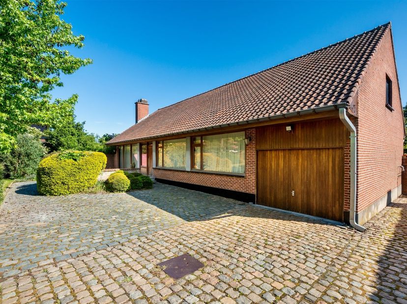 Alweer VERKOCHT op 1e BEZOEKDAG. Contacteer RANDY REMUE 0479/ 99. 99. 90 als u ook op 1 DAG wil verkopen.<br />
<br />
"ABSOLUTE TOPPER" - Afspraak