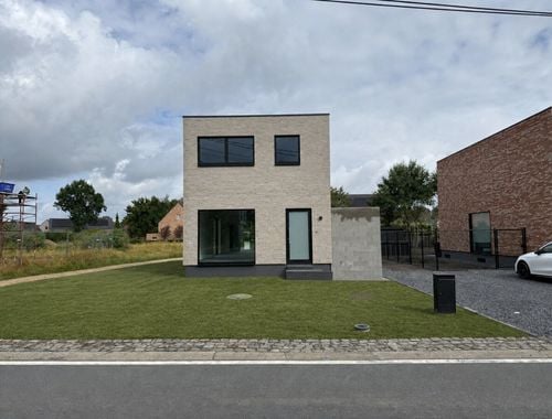                                         Maison à louer à Baal, € 1.450
