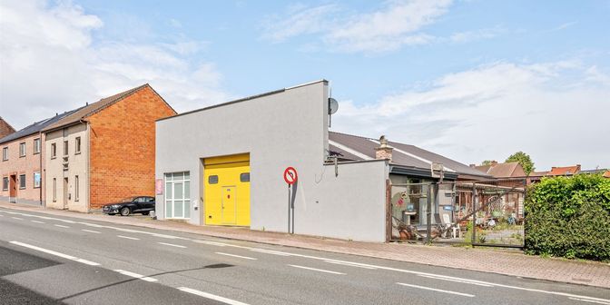 Bedrijfsvastgoed te koop in Kruisstraat 231-233, 9600 Ronse