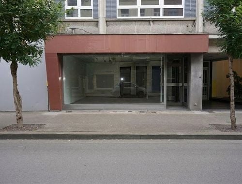                                         Complexe de bureaux à vendre à Kortrijk, € 315.000
