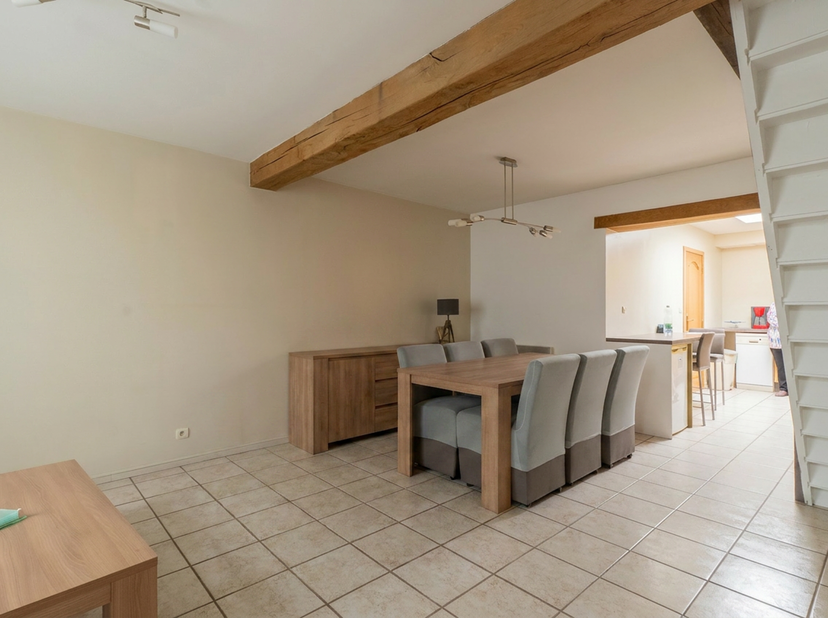 Woning in rustige omgeving te Menen – ideale investering!<br />
Deze charmante woning is gelegen in een bijzonder rustige buurt in Menen en vormt de p