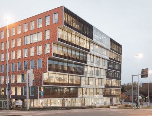                                         Espace de bureaux à louer à Gent, € 10.092
