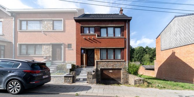 Huis te koop in Rue Général Leman 38, 6044 Roux