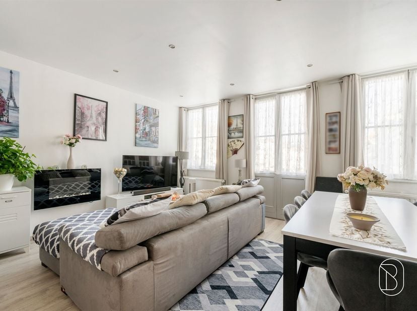 Appartement te koop in Place Saint-Pierre 17b bus 1,
                    7500 Tournai
