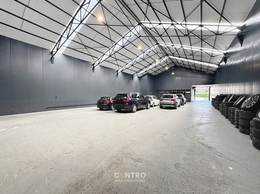 Bien professionnel à vendre
                    à 8800 Rumbeke