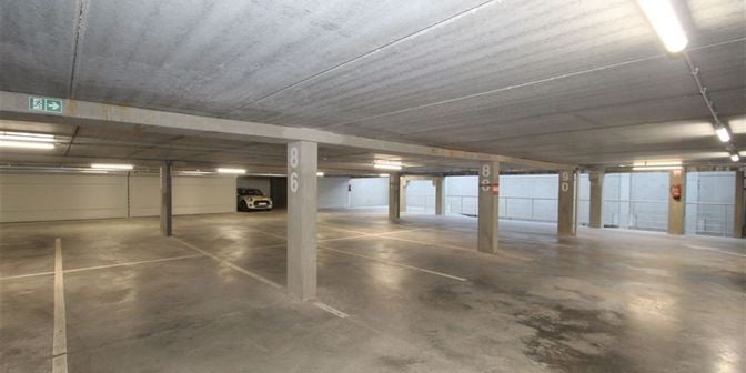 Garage à vendre à 7500 Tournai