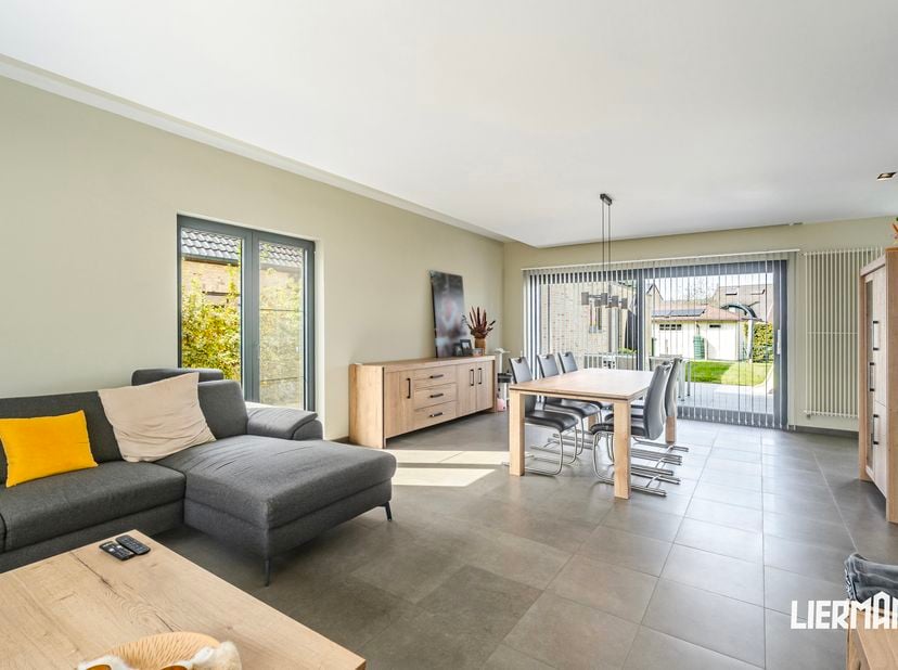 Huis te koop in Pater Rasschaertlaan 17,
                    9320 Erembodegem