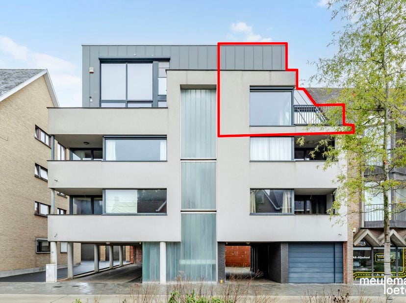 Appartement te koop in Schooldreef 29,
                    8020 Oostkamp