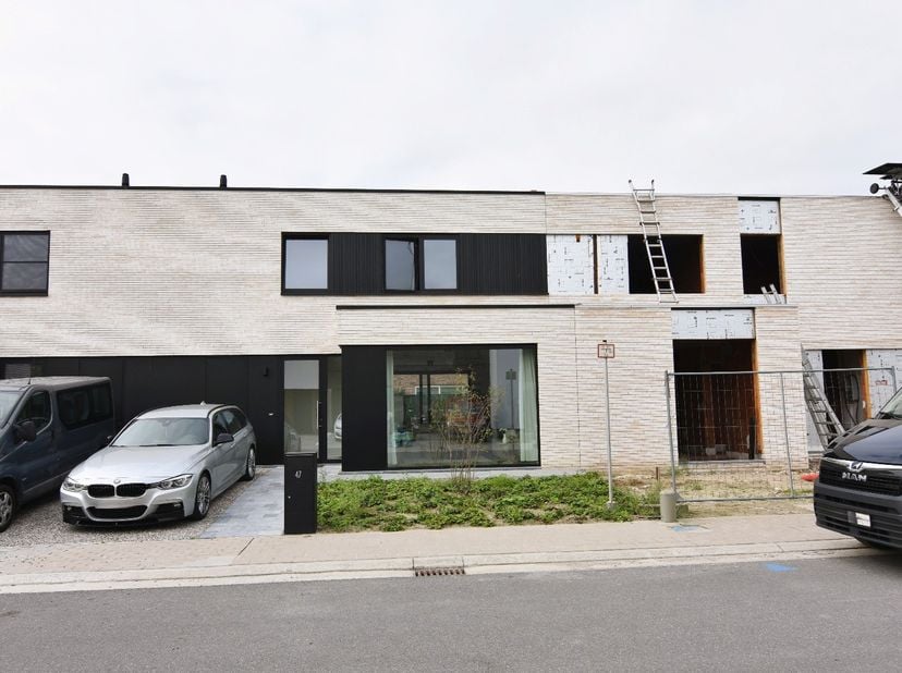Huis te huur in Bloemkoolstraat 47,
                    8800 Roeselare