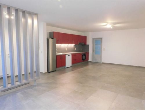                                         Appartement te huur in Basècles, € 725
