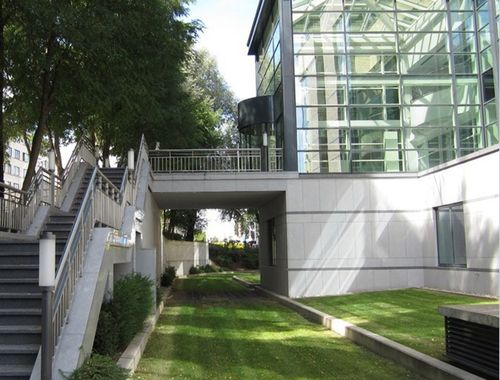                                         Immeuble de bureaux à louer à Groot-Bijgaarden, € 3.080
