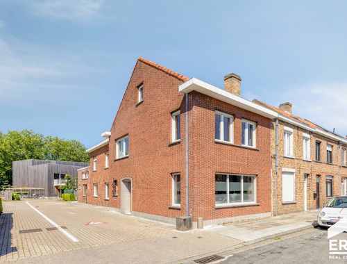                                         Woning te koop in Sint-Andries, € 369.000
