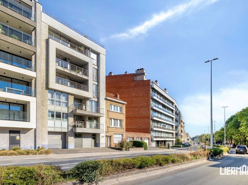 Appartement te koop in Parklaan 217 bus 3,
                    9300 Aalst