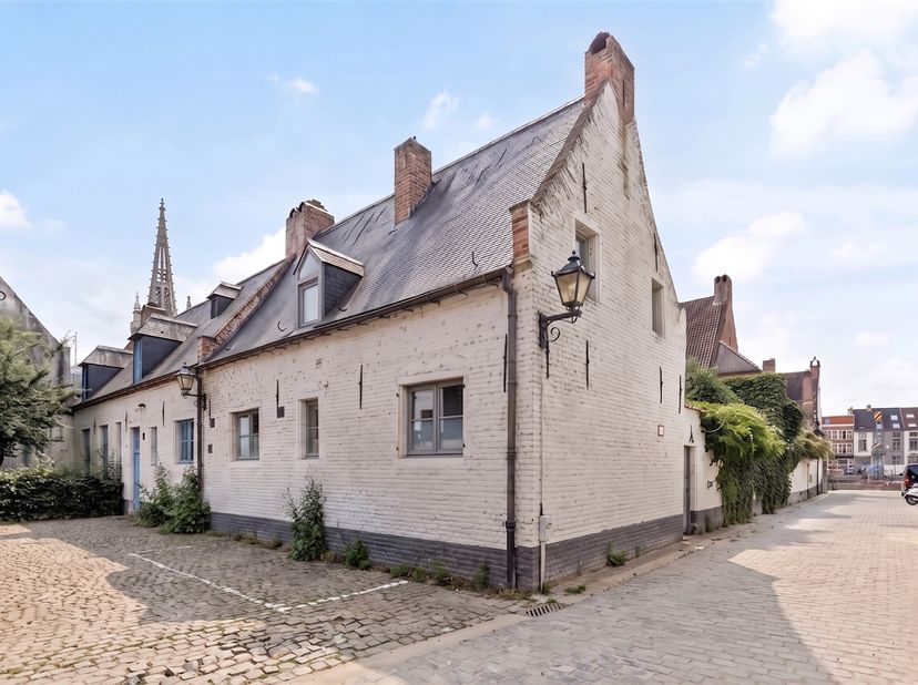 PORTES OUVERTES le samedi 29 août. Ce bien immobilier peut être visité sans engagement le samedi 29 août entre 16 h 00 et 18 h 00. Vous êtes les bienv