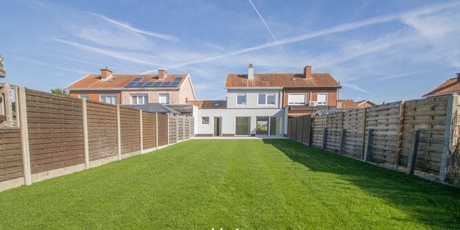 Huis te koop in Familie Devosstraat 18, 8880 Ledegem