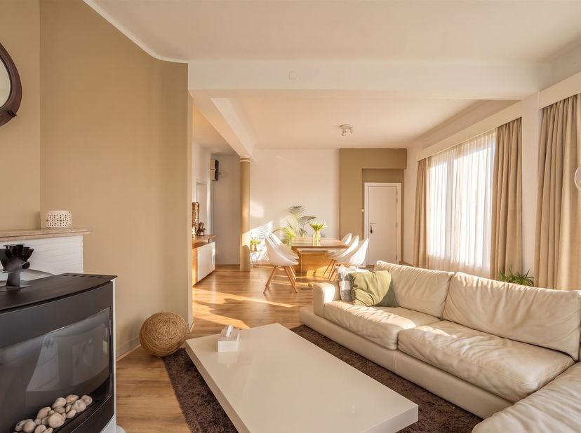 Appartement à vendre
                    à 9600 Renaix