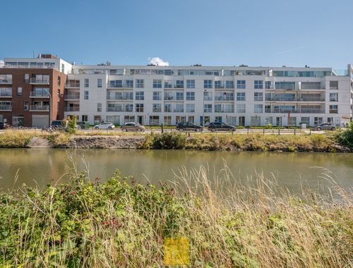                                         Appartement te koop in Sint-Kruis, € 330.000
