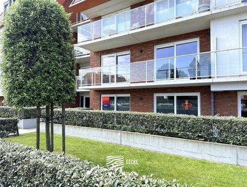                                         Bien commercial à vendre à Nieuwpoort, € 315.000
