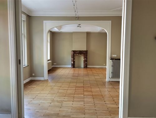                                         Appartement à louer à Schaerbeek, € 2.400
