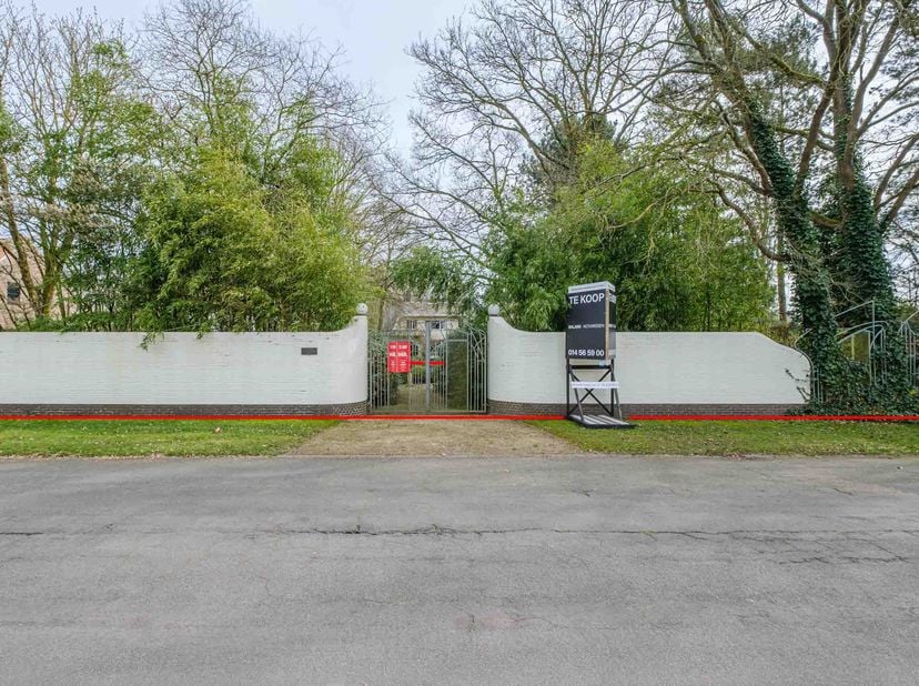 RUIME BOUWGROND VOOR OPEN BEBOUWING -<br />
Unieke kans in Geel, Pand (lot 23).<br />
Ontdek deze prachtige, grote bouwgrond voor open bebouwing in Ge