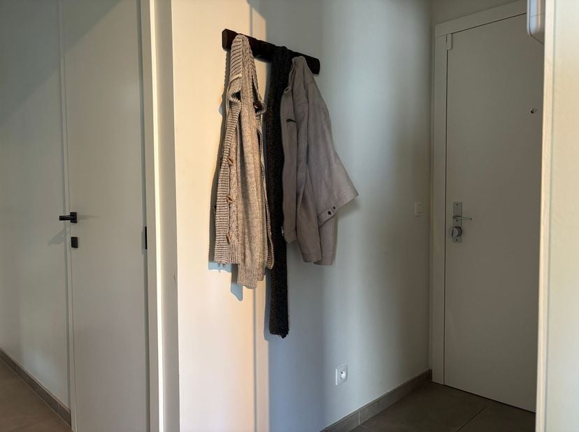 Prachtig nieuwbouwappartement met 2 slaapkamers, garage staanplaats en laadpaal<br />
<br />
Modern appartement gelegen op de eerste verdieping in A