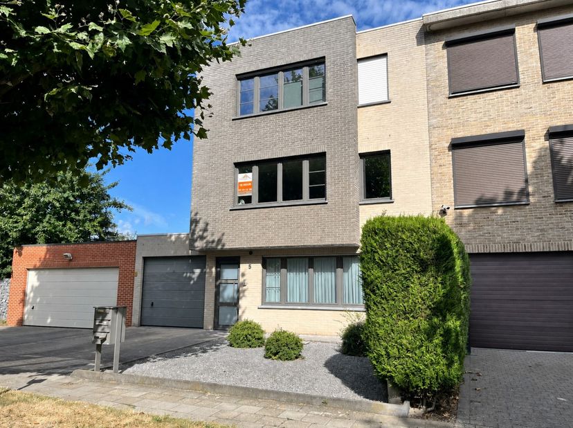 Appartement à louer
                    à 2940 Stabroek