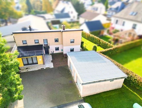                                         Maison à vendre à Saint-Vith, € 264.000
