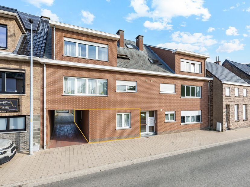 Appartement te koop in Hekelgemstraat 35 bus 1,
                    9320 Erembodegem