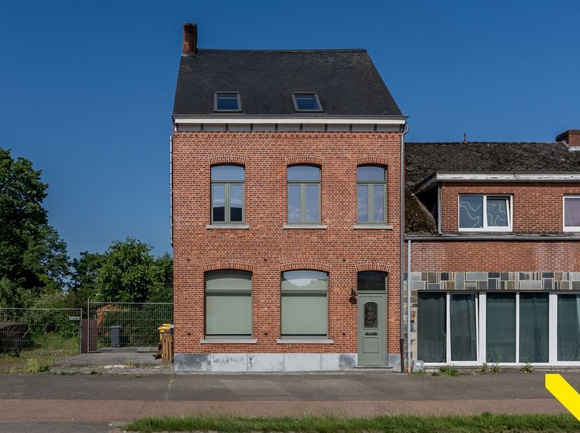 Huis te koop in Veerleseweg 5,
                    2440 Geel