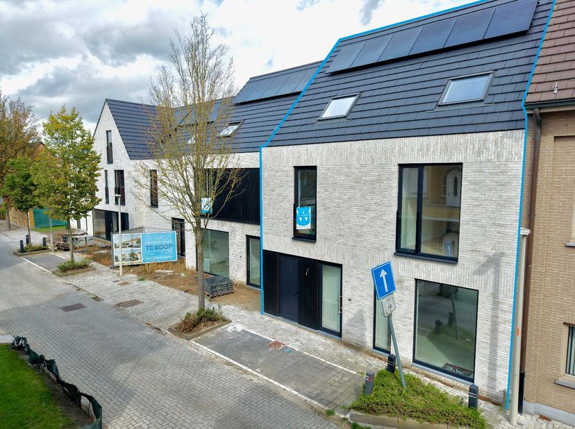 Benieuwd naar deze woning? <br />
Wijsvastgoed zet de deuren open op zaterdag 19/09/2026 van 14u tot 16u!<br />
---------------------<br />
<br />
Ont