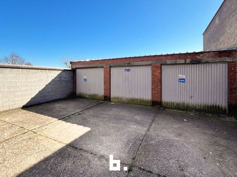 Garage te koop in Grotestraat 39,
                    8420 Klemskerke