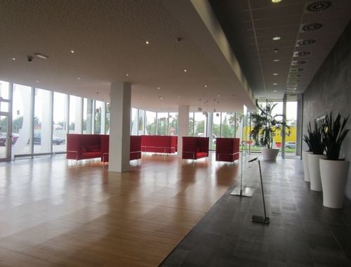                                         Kantoor te huur in Antwerpen, € 107.353,75
