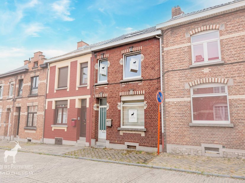 Référence Agence : L6031-278<br />
Visite virtuelle : https://envisite.net/vtour/fr/t8ci3i/frame<br />
Découvrez cette magnifique maison située dans l