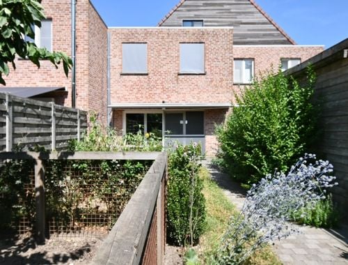                                         Woning te huur in Aalter, € 1.000
