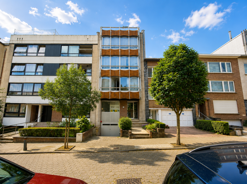 Appartement te koop
                    in 1160 Oudergem