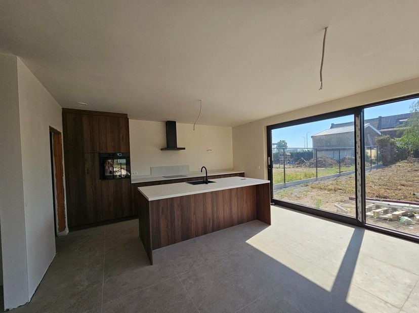 Maison à louer
                    à 3650 Elen