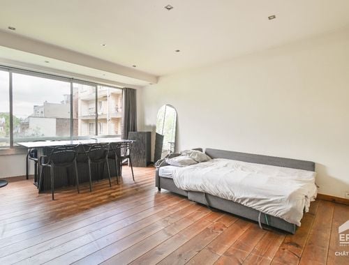                                         Studio met slaaphoek te koop in Ukkel, € 190.000
