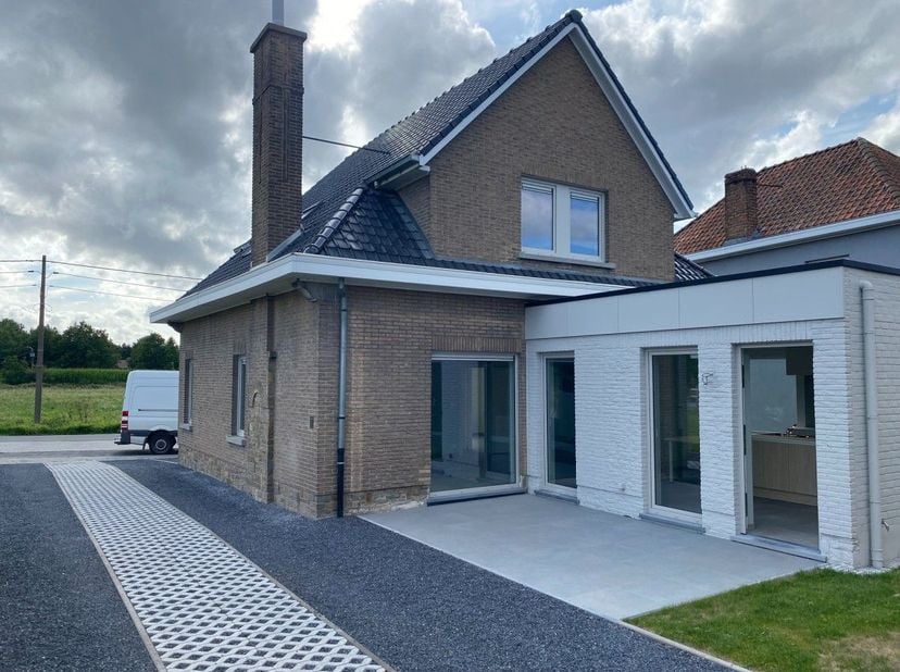 Maison à louer
                    à 8570 Anzegem