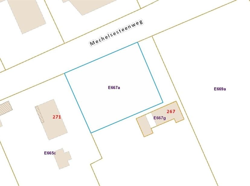 Mooi stuk tuingrond gelegen aan de Mechelsesteenweg In Lier. <br />
Volgens het Gewestplan gelegen in de bestemmingszone bosgebied, bijgevolg kan hier