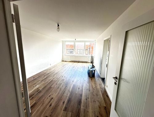                                         Appartement à louer à Brugge, € 795
